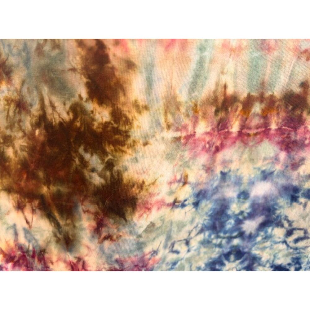 Handmade Alice in Wonderland tie dye t-shirt ice dyed - Picture 7 of 7